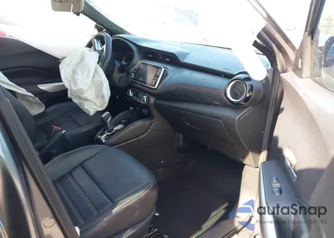 2019 Nissan Kicks Sr z USA, uszkodzony, nr VIN 3N1CP5CU7KL539163